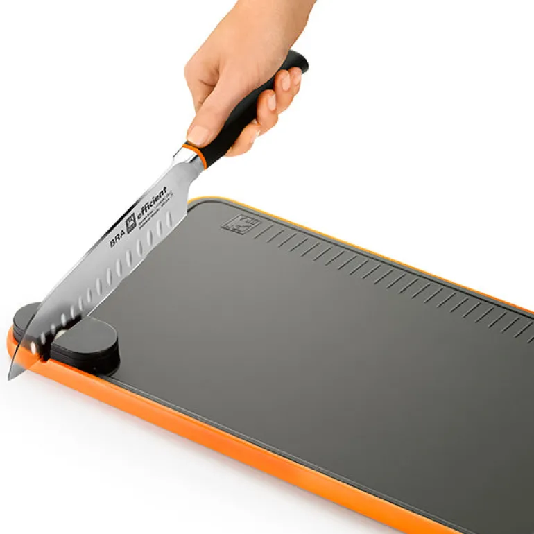 Tabla de cortar con afilador Efficient